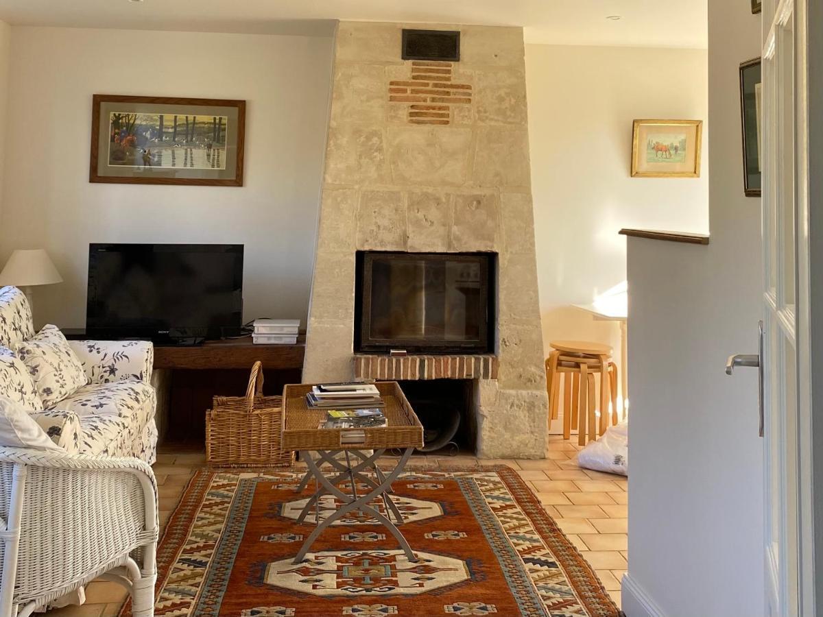 La Longere Du Haras Apartment Manerbe ภายนอก รูปภาพ