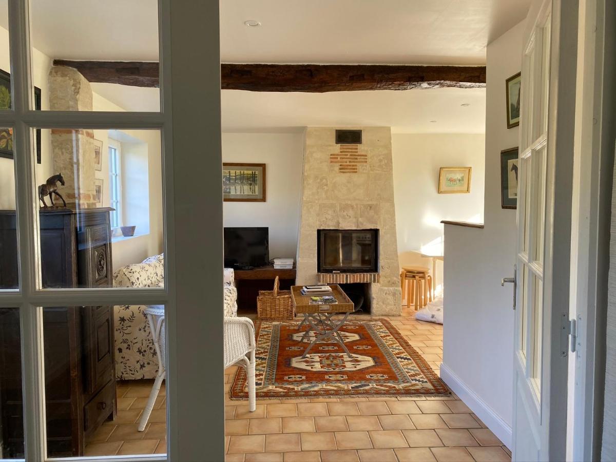 La Longere Du Haras Apartment Manerbe ภายนอก รูปภาพ